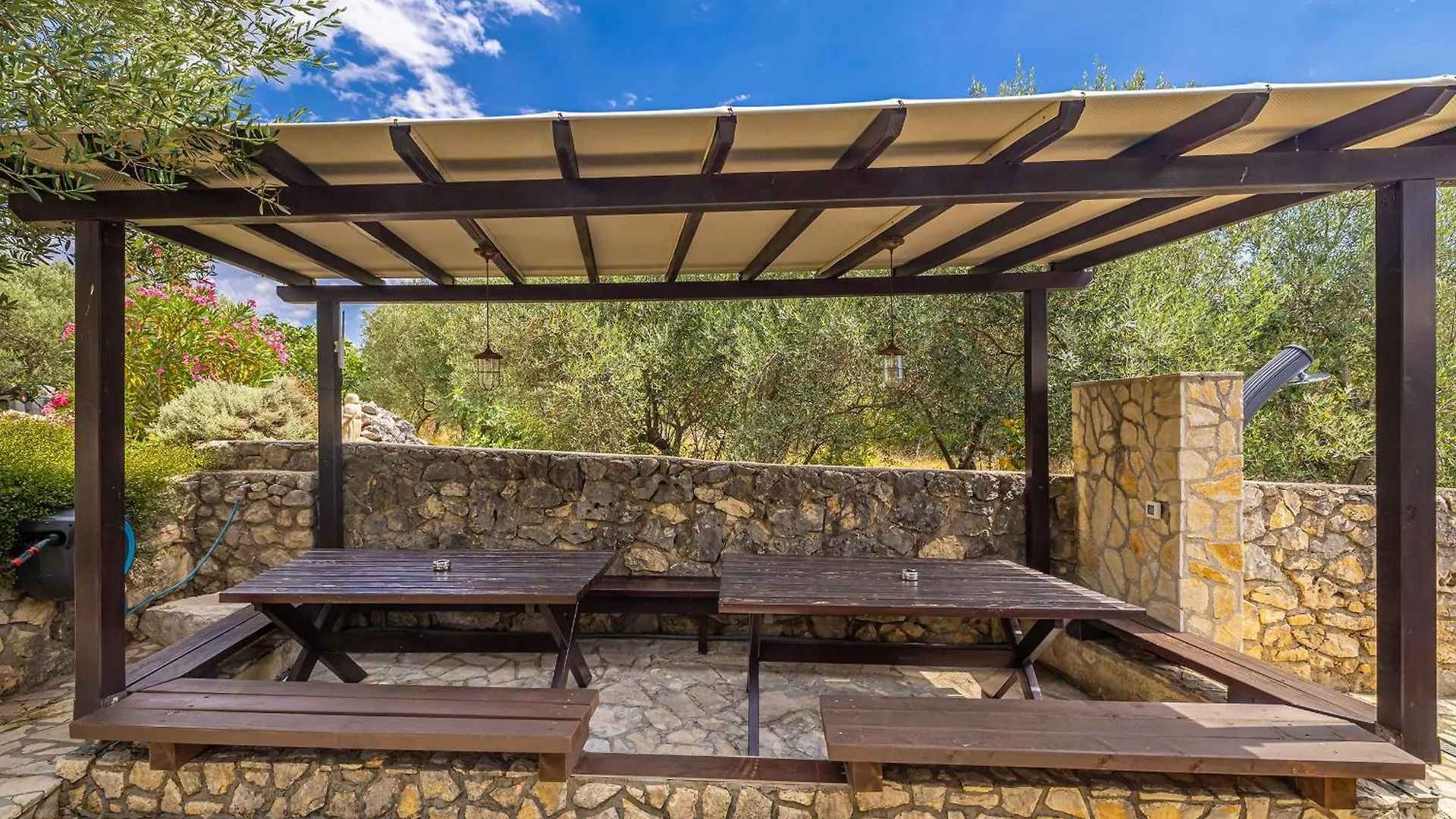 Apartment Villa Haya With Heated Pool Linardići Kroatien