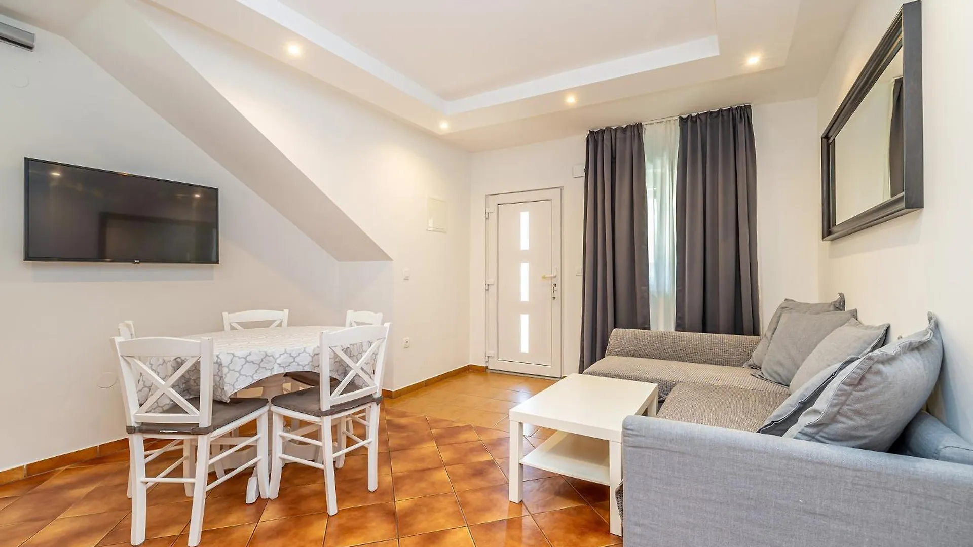 Villa Haya With Heated Pool Linardici Apartment