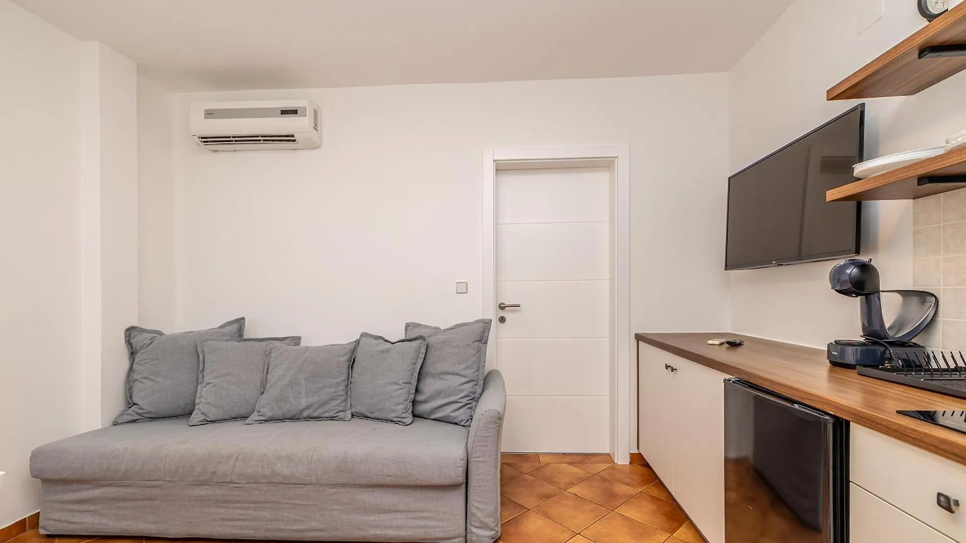 Villa Haya With Heated Pool Linardici 0*,  Croatia
