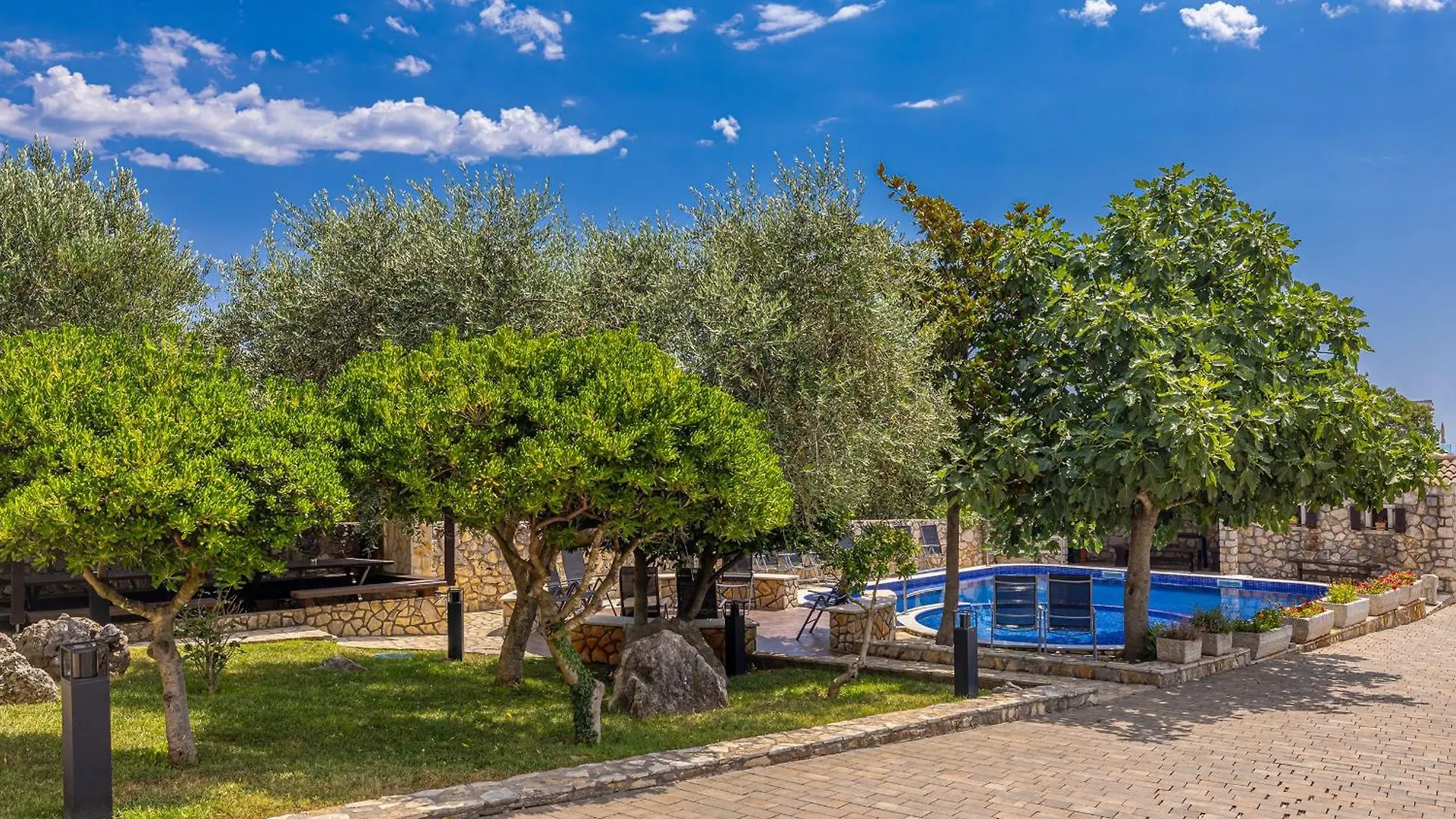 Villa Haya With Heated Pool Linardići 0*,  Chorwacja